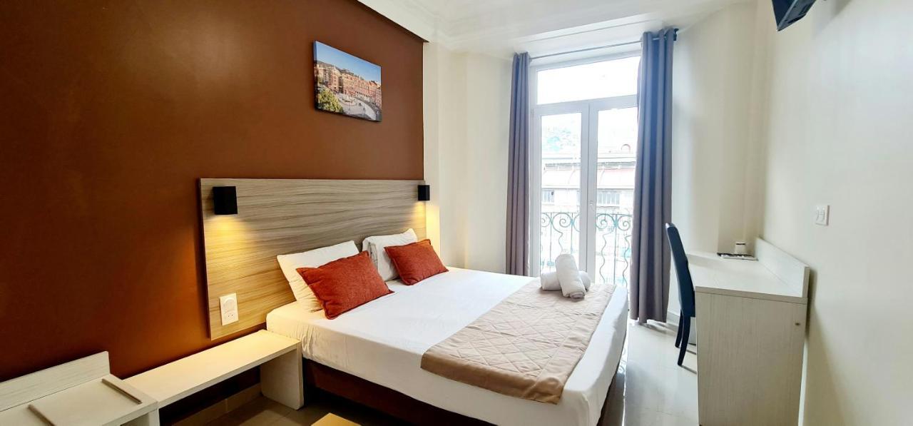 Evelia Hotels Νίκαια Εξωτερικό φωτογραφία