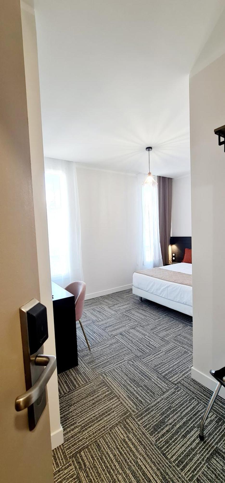 Evelia Hotels Νίκαια Εξωτερικό φωτογραφία