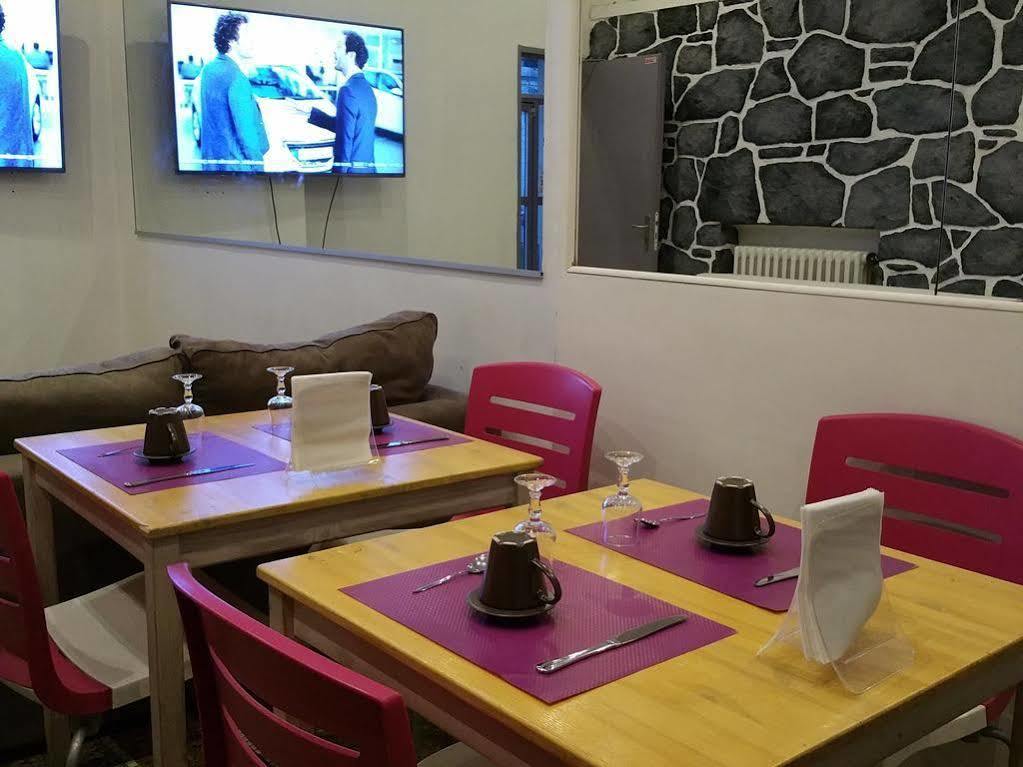 Evelia Hotels Νίκαια Εξωτερικό φωτογραφία