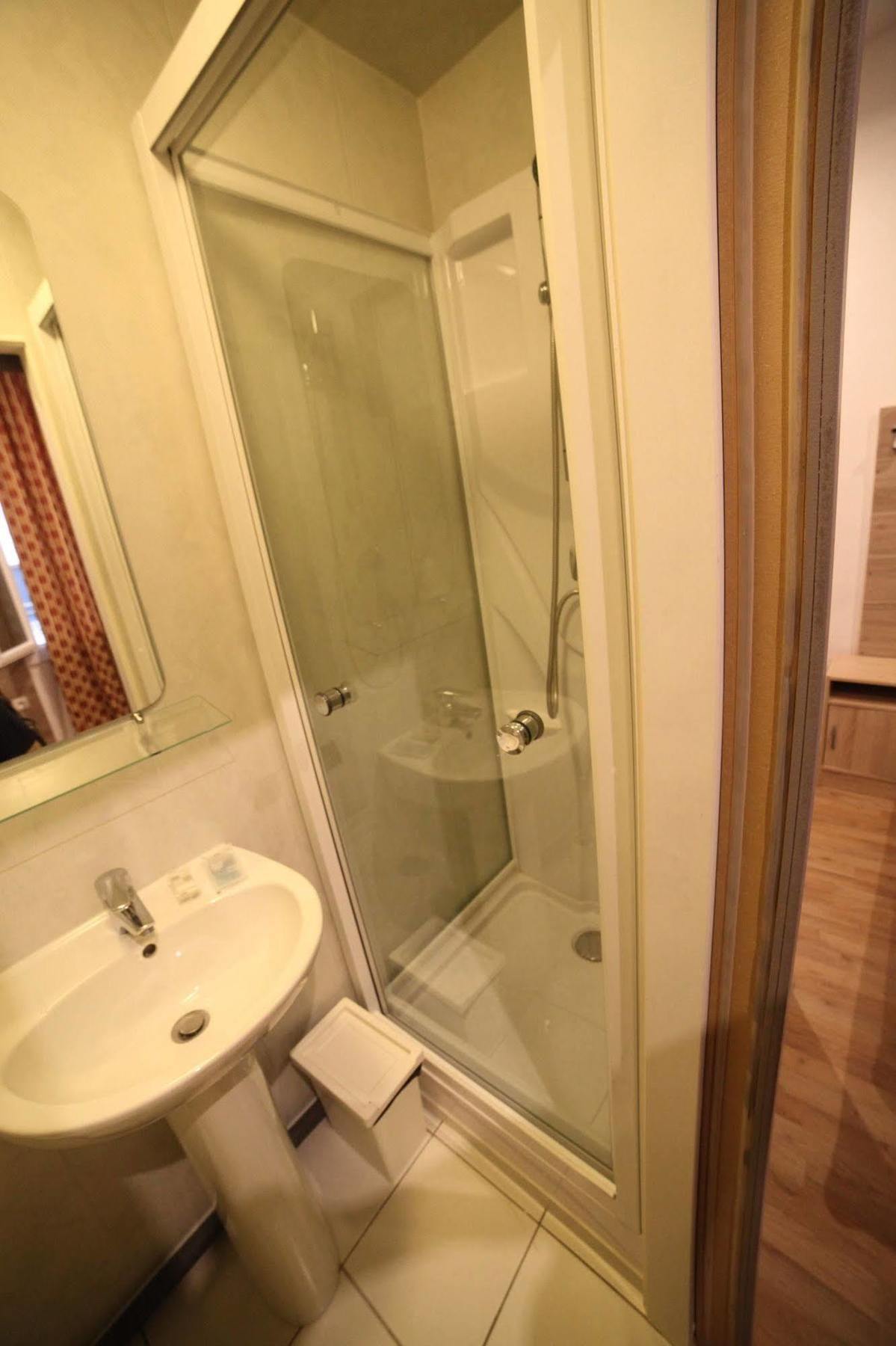 Evelia Hotels Νίκαια Εξωτερικό φωτογραφία