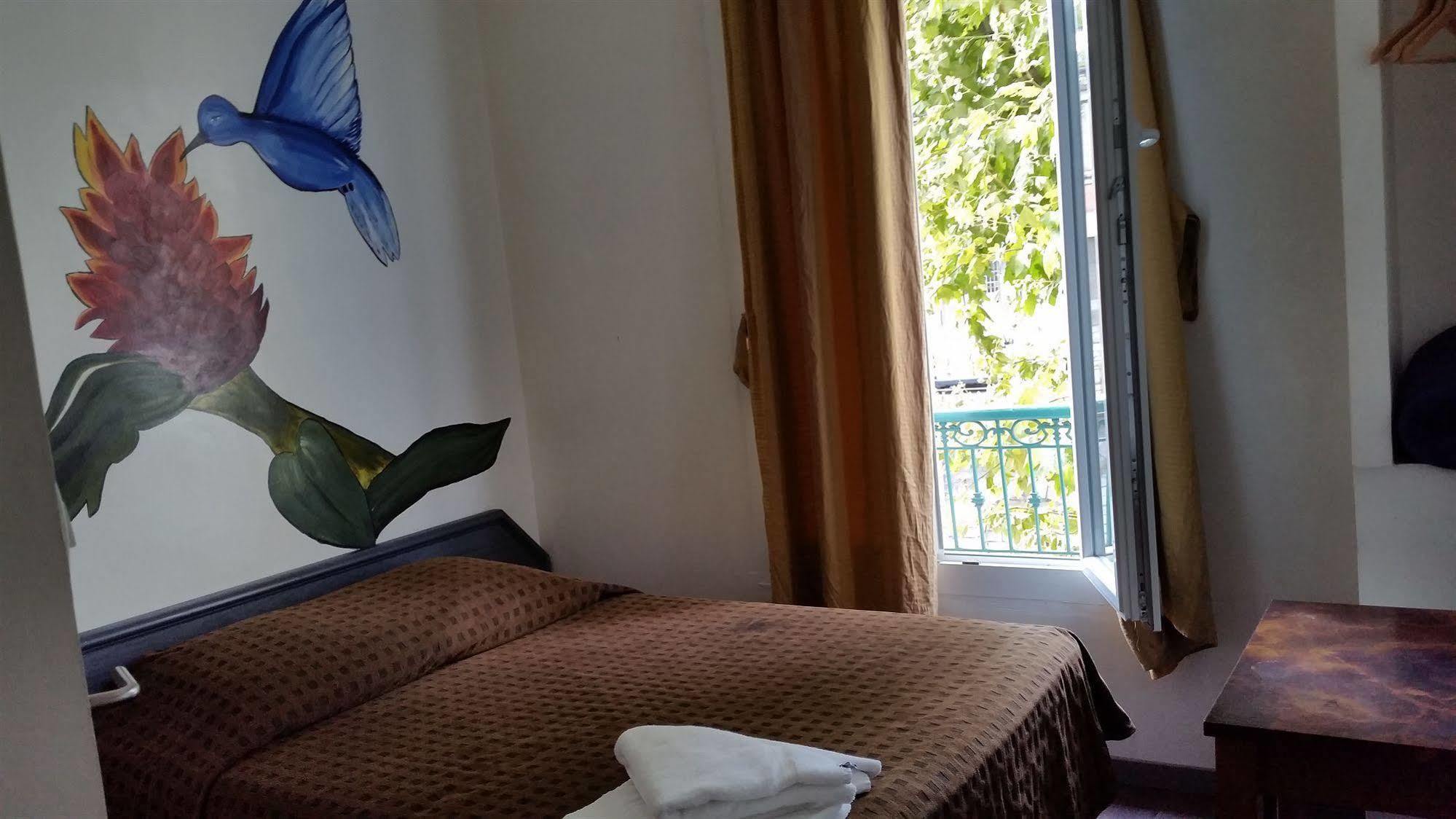 Evelia Hotels Νίκαια Εξωτερικό φωτογραφία